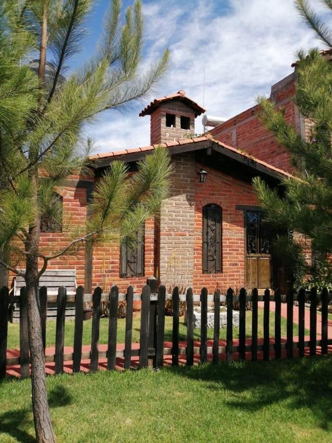 Hotel Cabanas Azul Tequilana Арандас Экстерьер фото