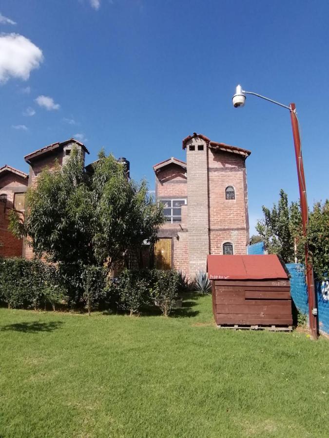 Hotel Cabanas Azul Tequilana Арандас Экстерьер фото