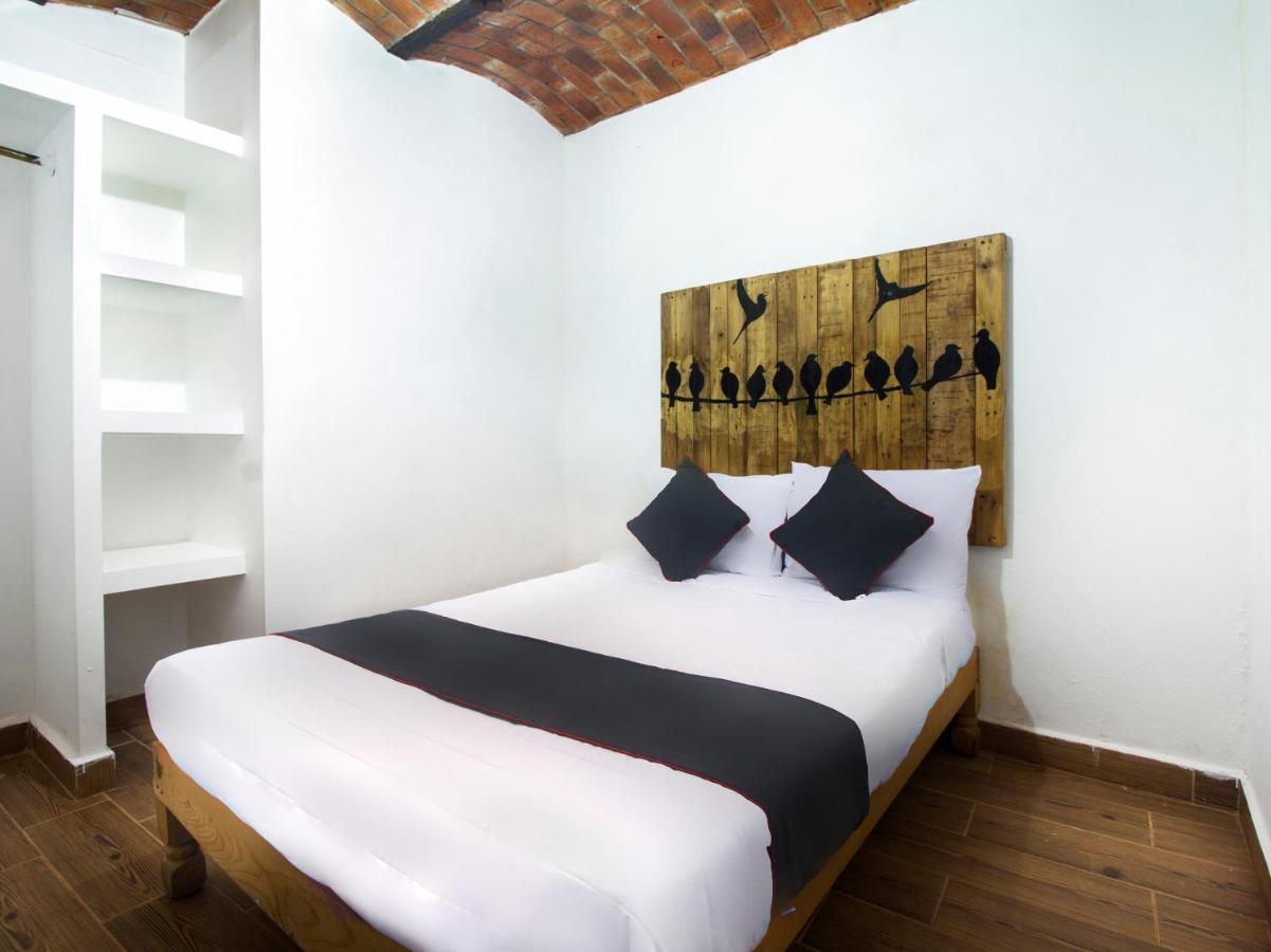 Hotel Cabanas Azul Tequilana Арандас Экстерьер фото